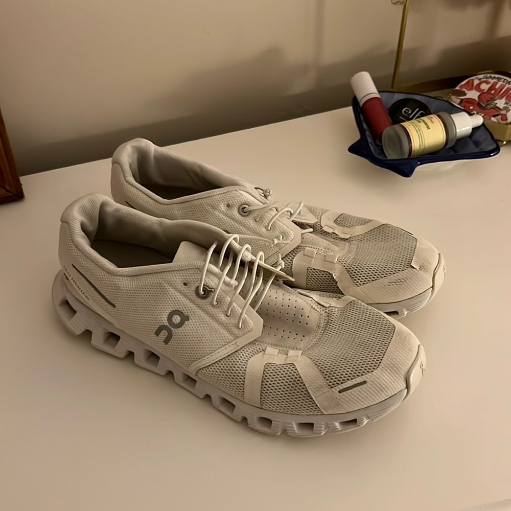 women’s on clouds!!